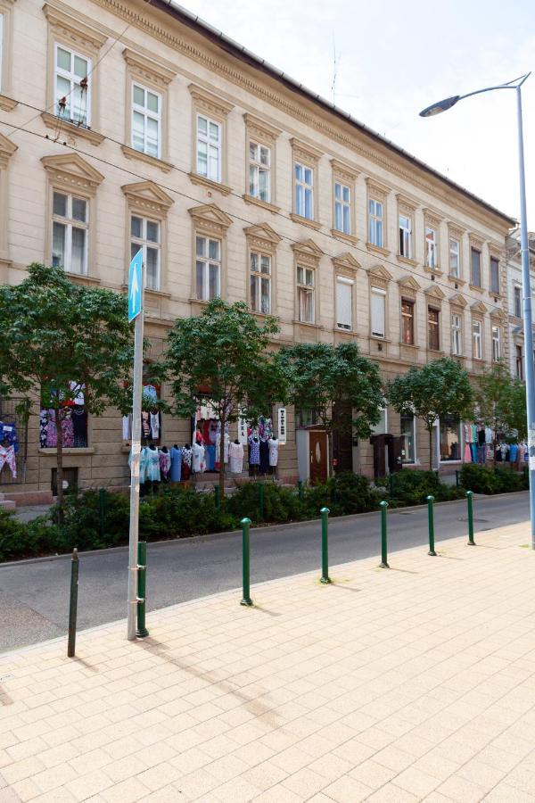 Happy Turtle Apartments Budapest Exterior photo